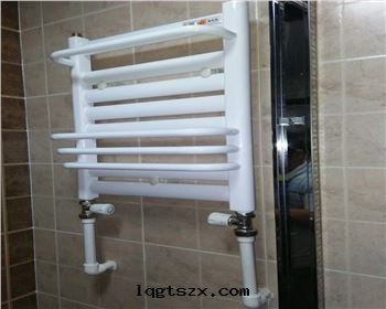 陝西(xī)暖气(qì)片(piàn)安(ān)裝(zhuāng)